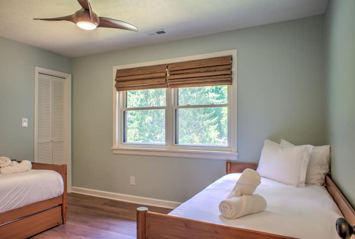 الطابق الرئيسي - غرفة النوم الثالثة