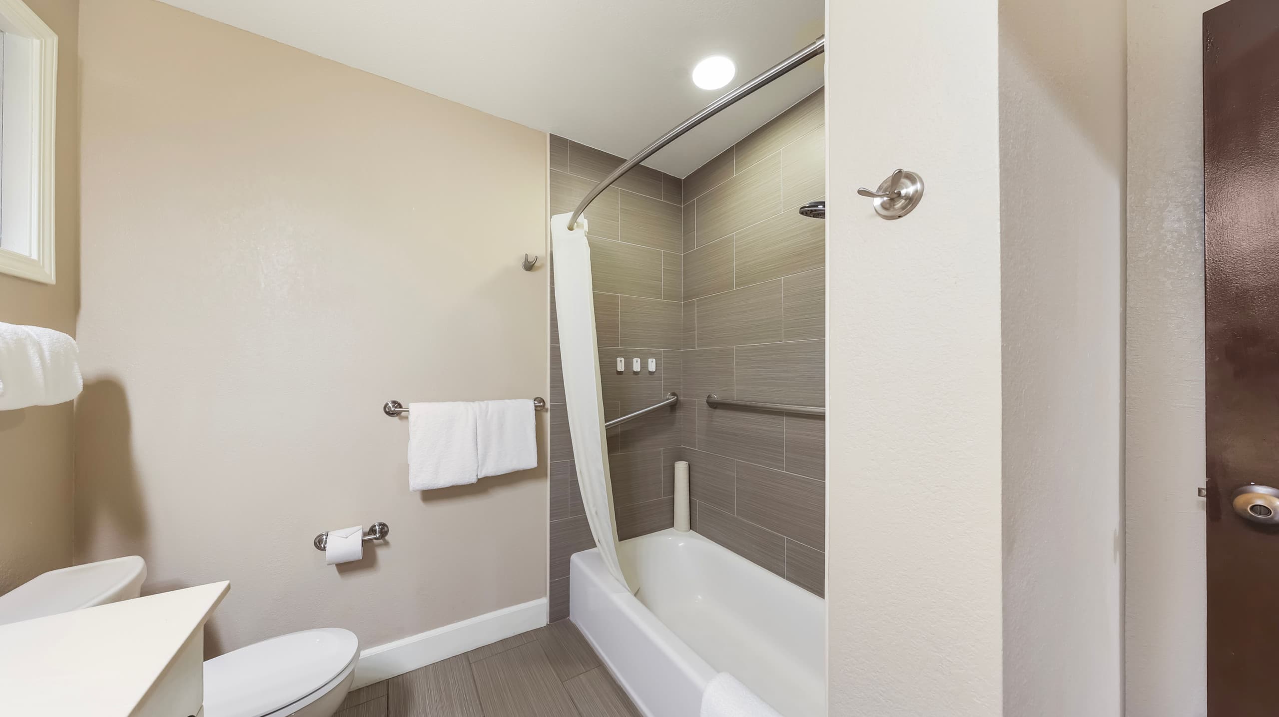 Condo in Kapaa · ★4.7 · 1 bedroom · 2 beds · 1 bath - Image 12