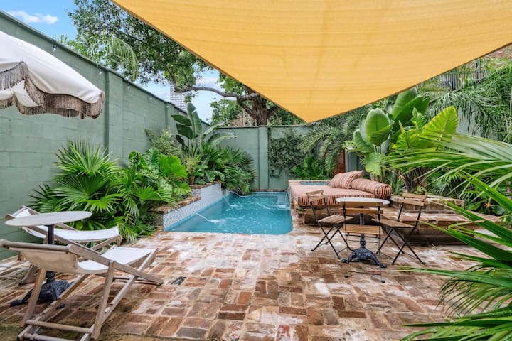 Bright Bohemian House w Heated Pool/Hot Tub