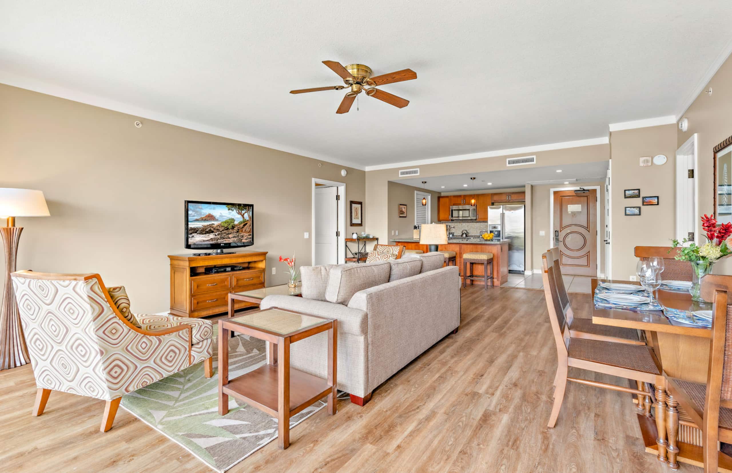 Condo in Lahaina · ★4.67 · 2 bedrooms · 3 beds · 2 baths - Image 6