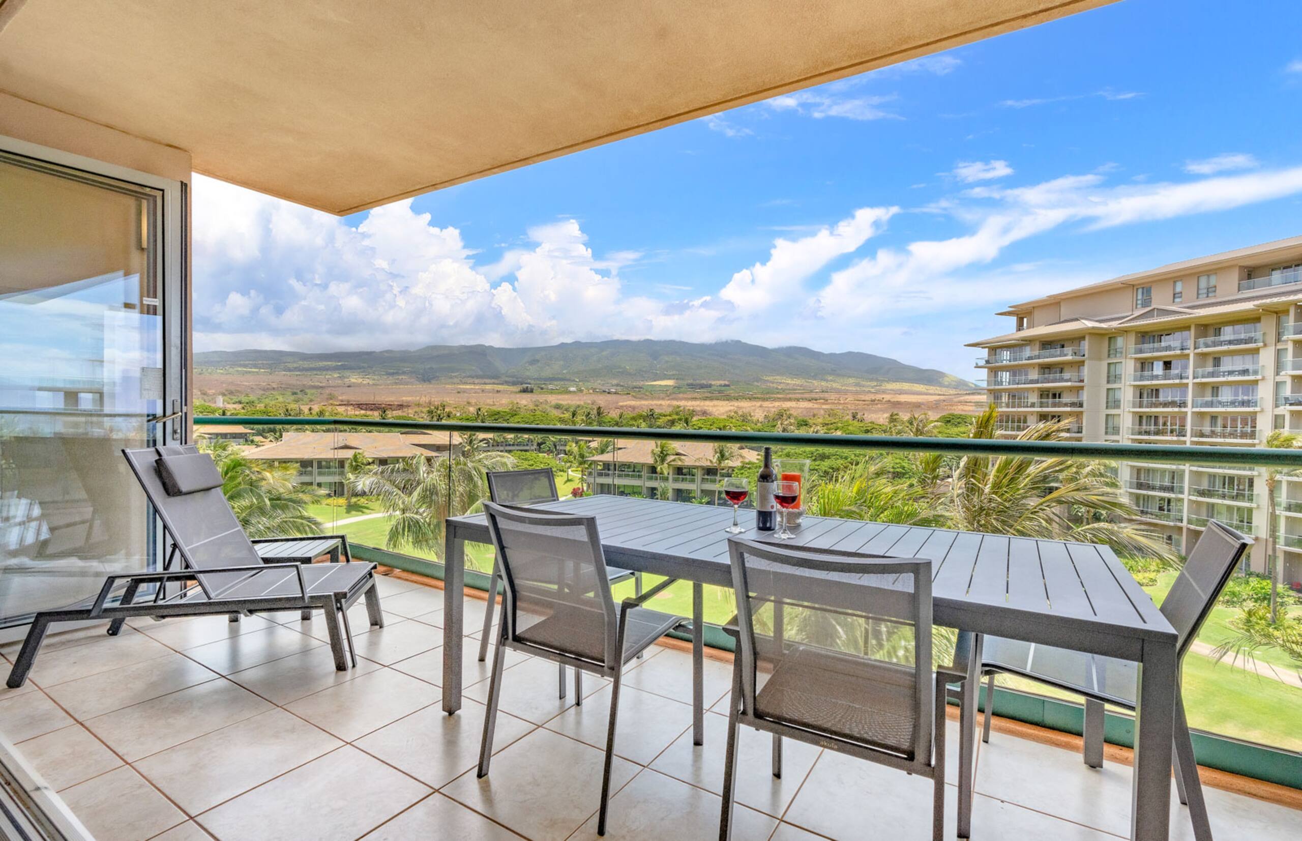 Condo in Lahaina · ★4.67 · 2 bedrooms · 3 beds · 2 baths - Image 8