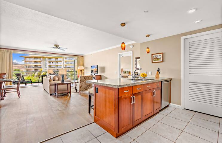 Maui Resort Rentals: Honua Kai Konea 504 gallery image 3