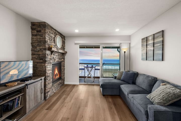 Cozy Condo With Ocean View! - Chinook Winds Casino Resort