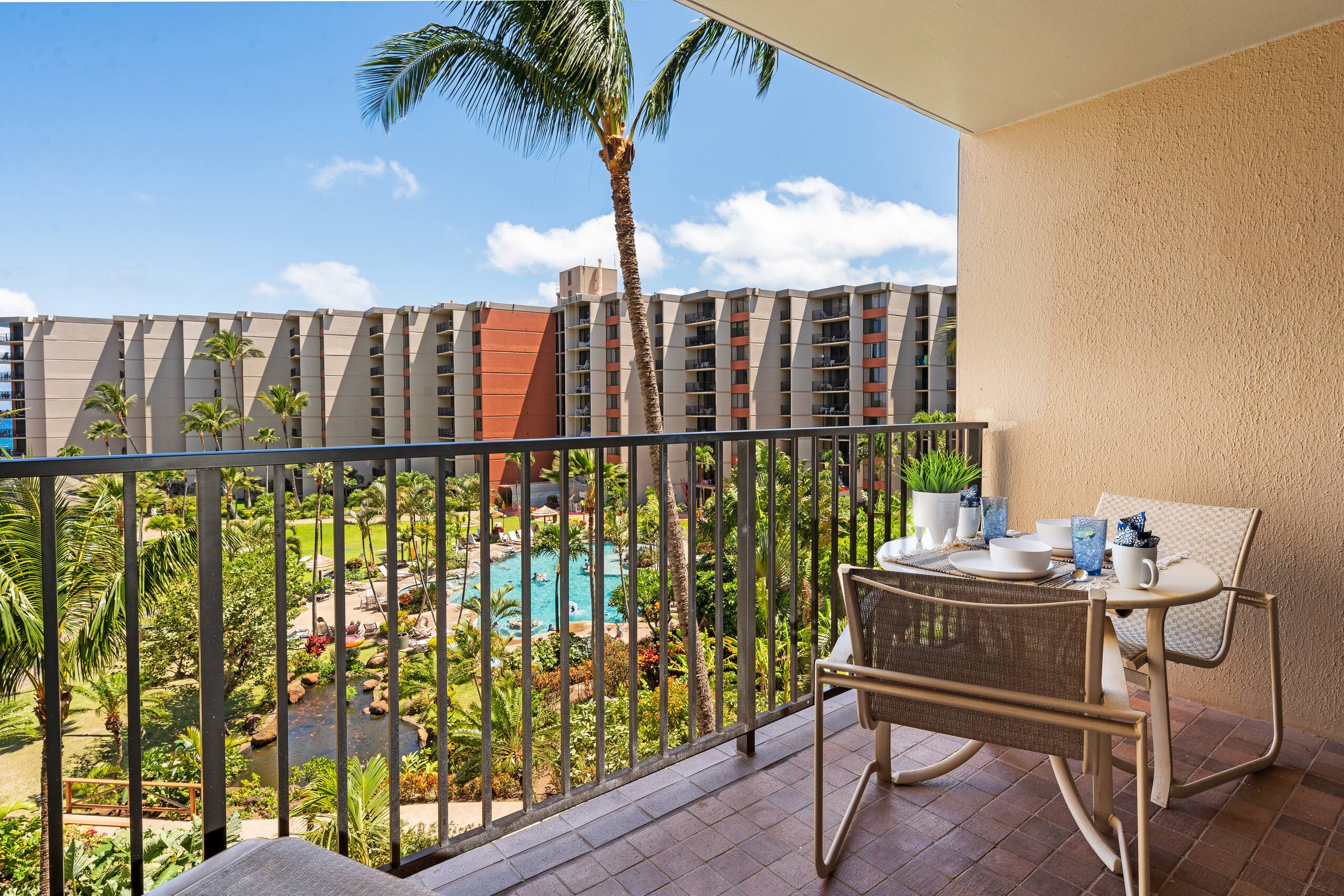 Condo in Lahaina · ★4.95 · 1 bedroom · 2 beds · 1 bath - Image 1