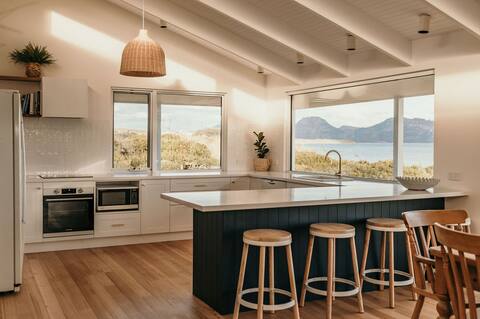 Saltair Freycinet