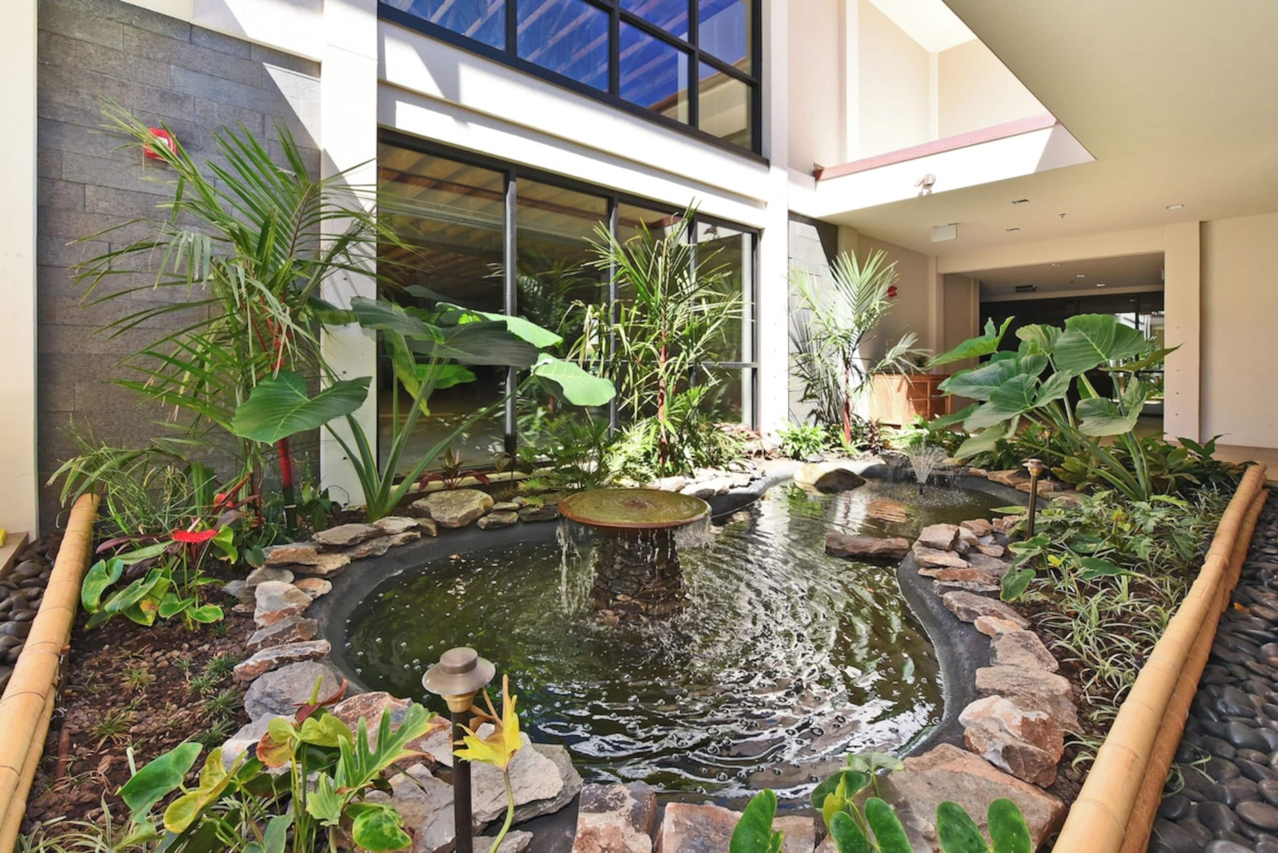 Condo in Lahaina · ★4.97 · Studio · 2 beds · 1 bath - Image 48