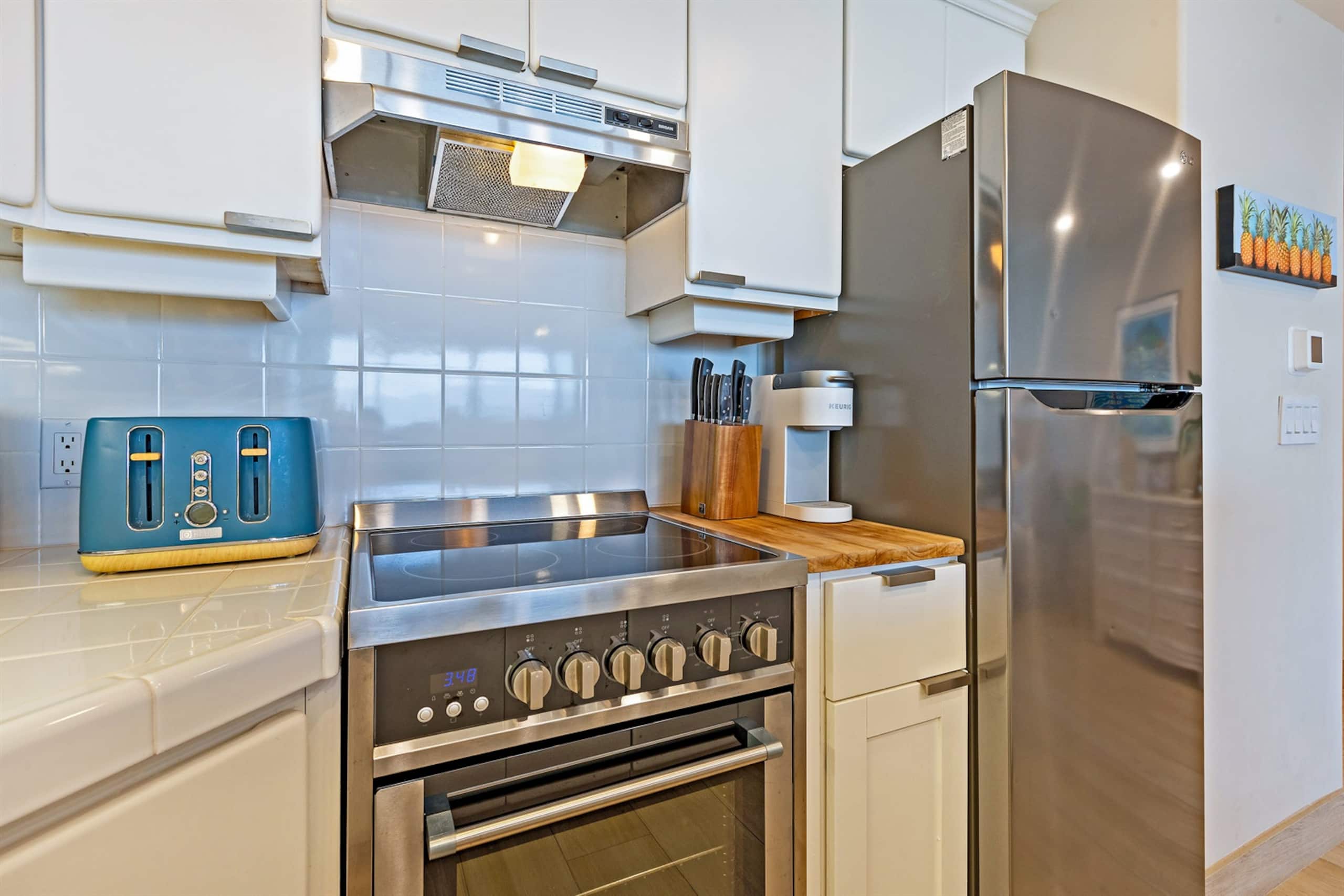 Condo in Lahaina · ★4.97 · Studio · 2 beds · 1 bath - Image 20