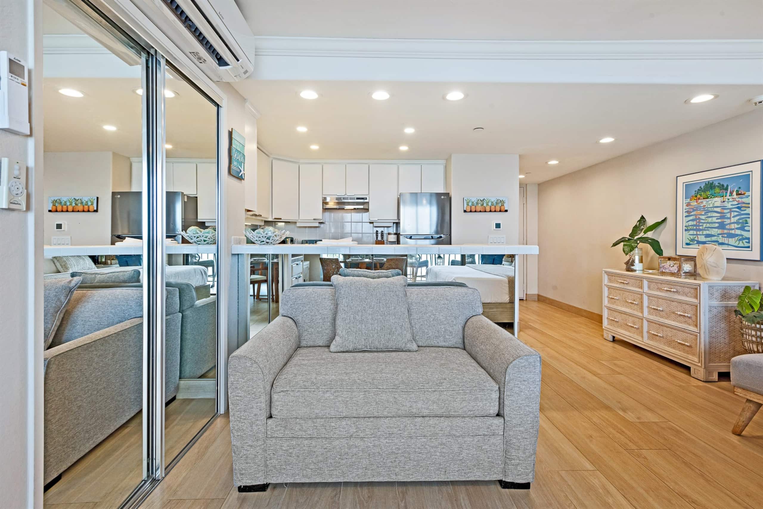 Condo in Lahaina · ★4.97 · Studio · 2 beds · 1 bath - Image 23
