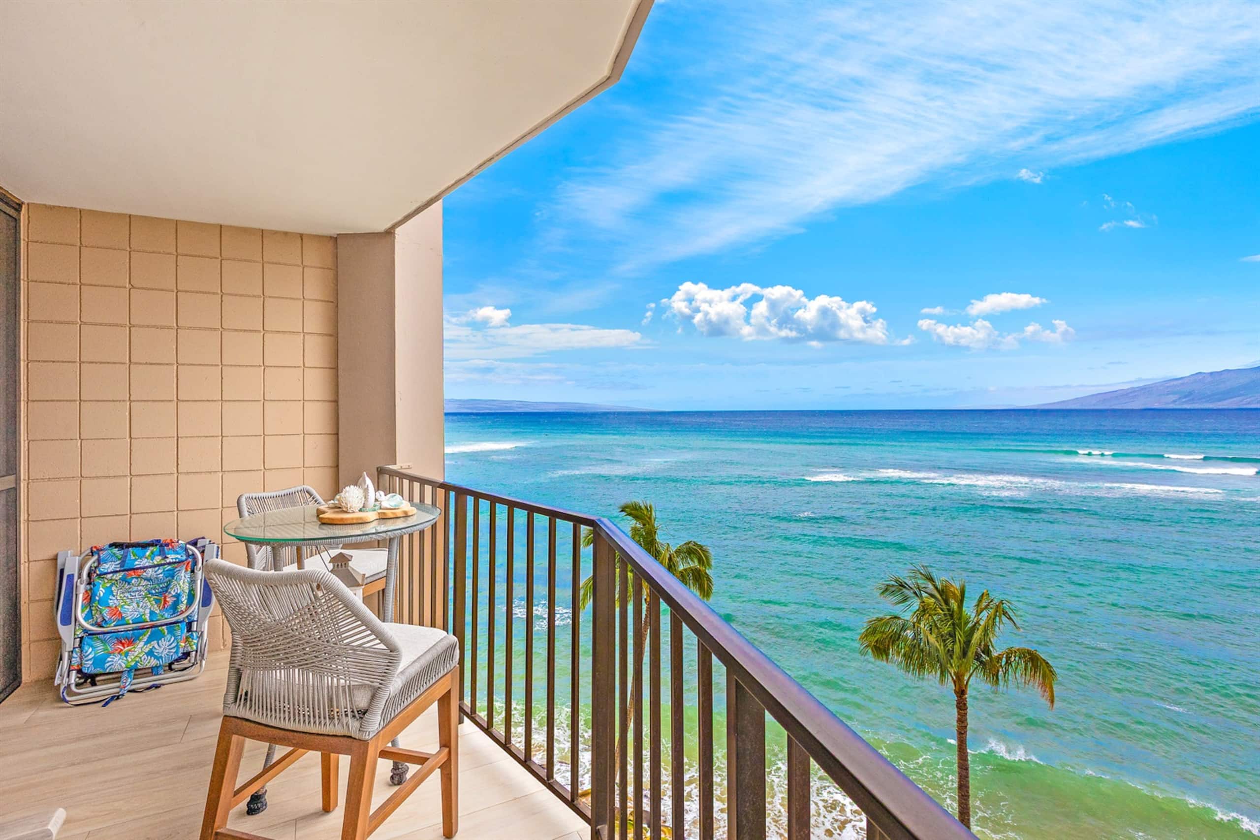 Condo in Lahaina · ★4.97 · Studio · 2 beds · 1 bath - Image 6