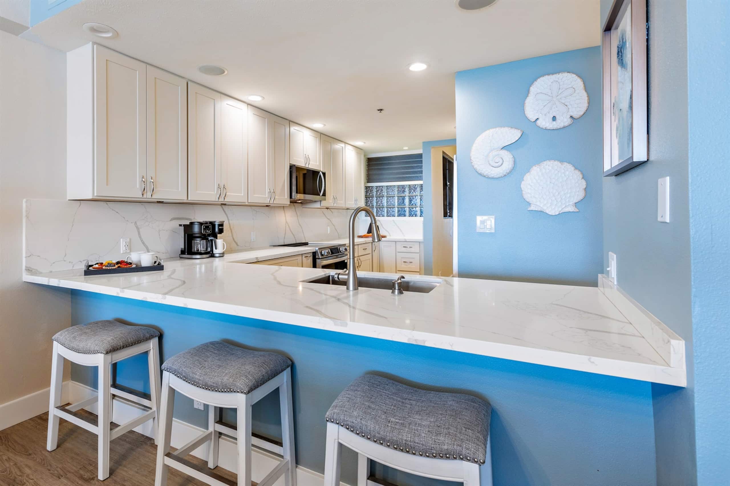 Condo in Lahaina · ★4.96 · 2 bedrooms · 3 beds · 2 baths - Image 16