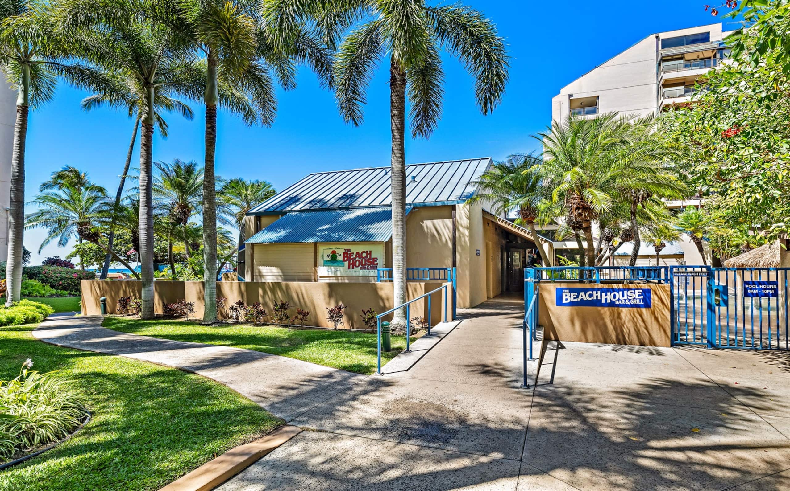Condo in Lahaina · ★4.96 · 2 bedrooms · 3 beds · 2 baths - Image 43