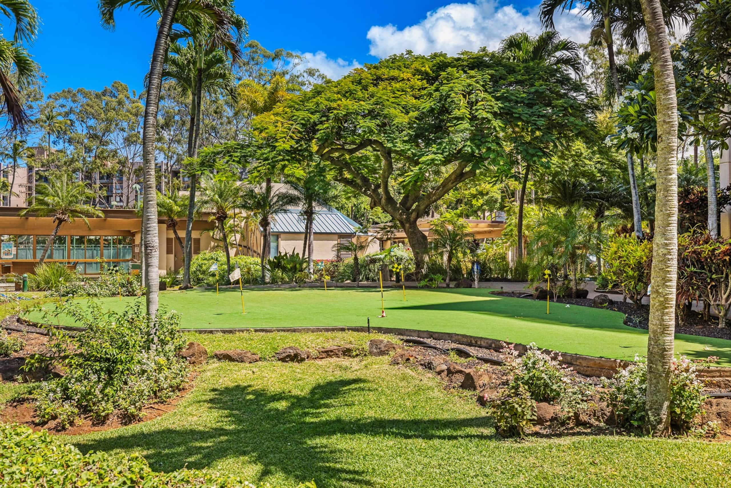 Condo in Lahaina · ★4.96 · 2 bedrooms · 3 beds · 2 baths - Image 39