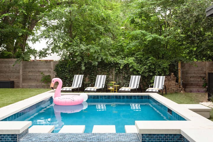 Upstay: Luxe Pool Retreat—7 Min to Rainey St