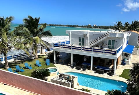 Luquillo Beachfront Retreat, Luquillo