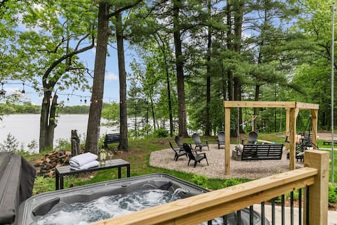 Lakefront Getaway • Hot Tub • Kayaks • SUPs