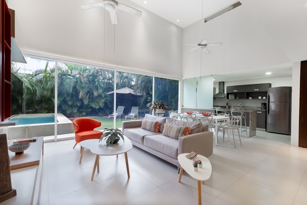 Anuncio de Airbnb popular: 4 bedroom house- private pool! en Supermanzana 330