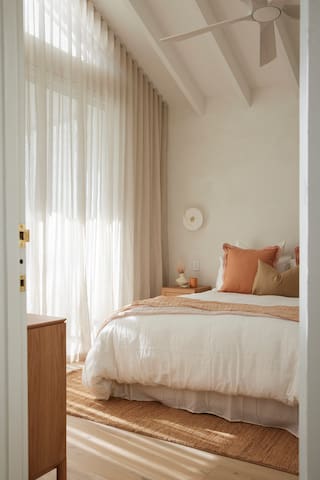 Banks at Byron gallery image 3