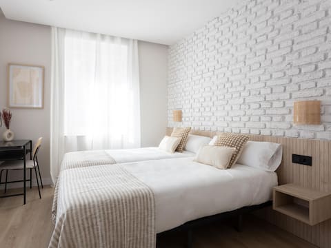 Meraki Suites (2 Rooms)