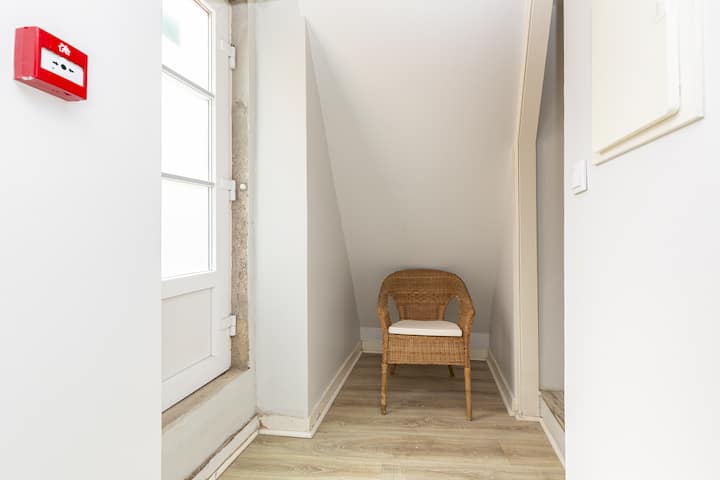 Cozy 1-bedroom + 1 – Low Ceiling - Lisbona