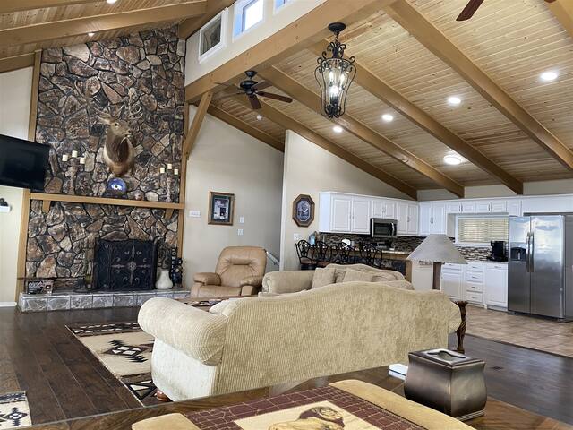 Lodging In Ruidoso managed Airbnb listing 2
