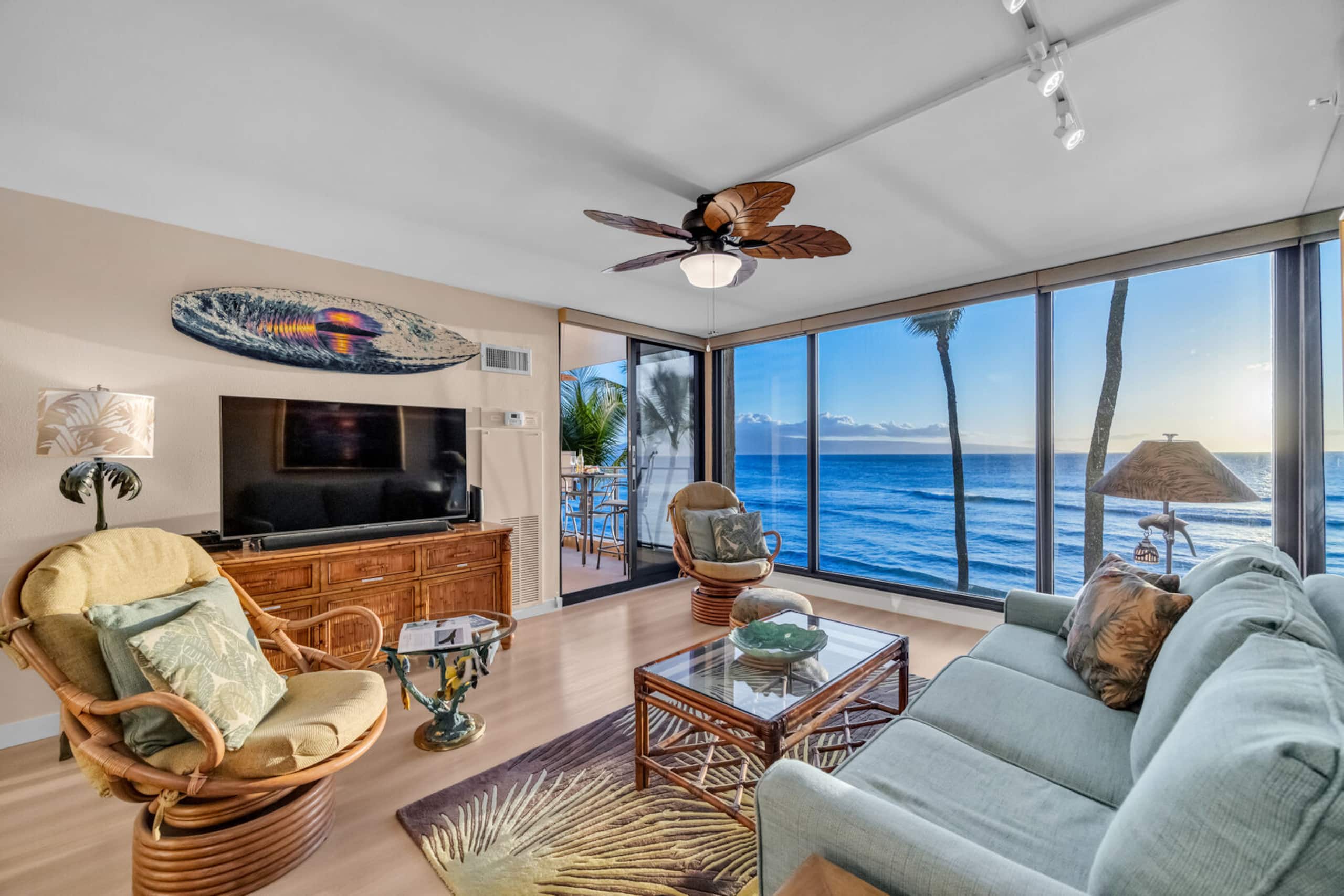 Condo in Lahaina · ★5.0 · 1 bedroom · 2 beds · 2 baths - Image 5