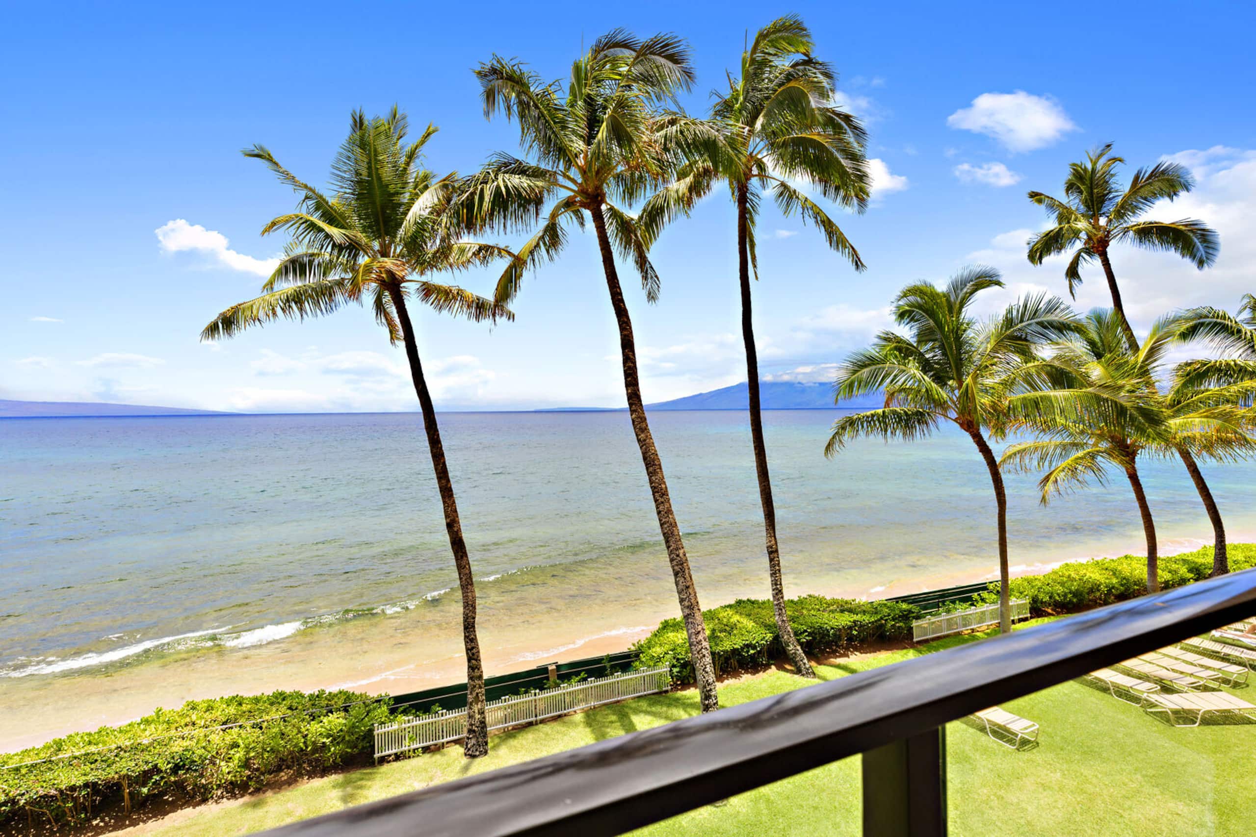Condo in Lahaina · ★5.0 · 1 bedroom · 2 beds · 2 baths - Image 4