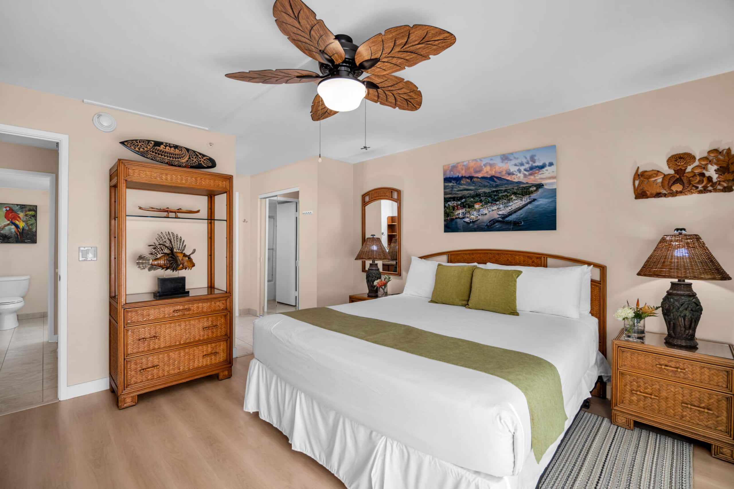 Condo in Lahaina · ★5.0 · 1 bedroom · 2 beds · 2 baths - Image 17