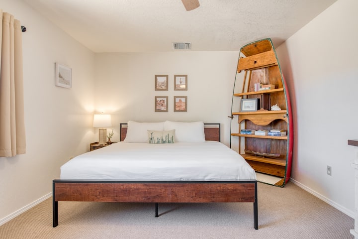 تضم غرفة النوم 2 سرير كينج.