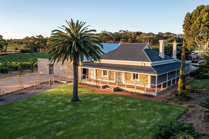 The Residence at Schubert Estate