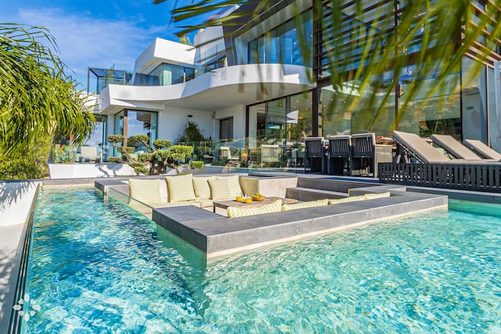 Abahana Luxe managed Airbnb listing 1