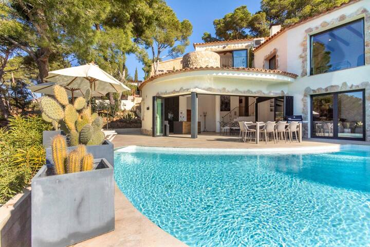 escapada – modern design house in tamariu – costa gallery image 2