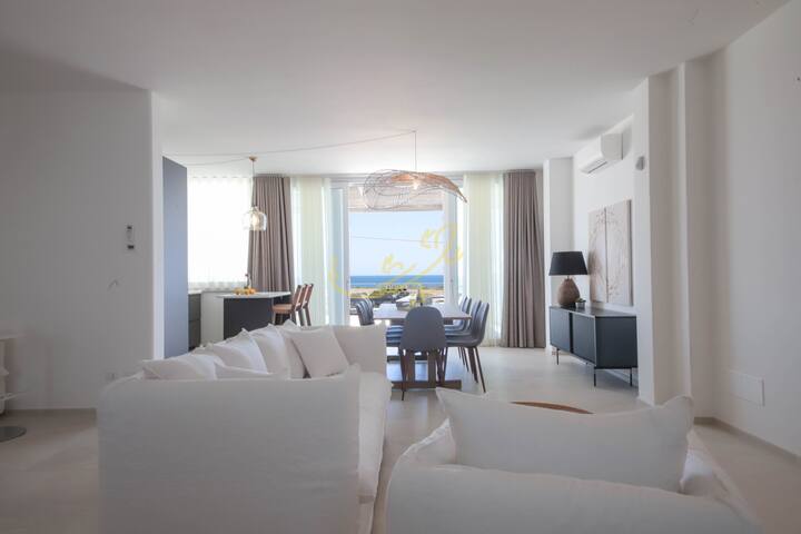 TD Villa Grecale Modern Luxury Villa with Sea View gallery image 3