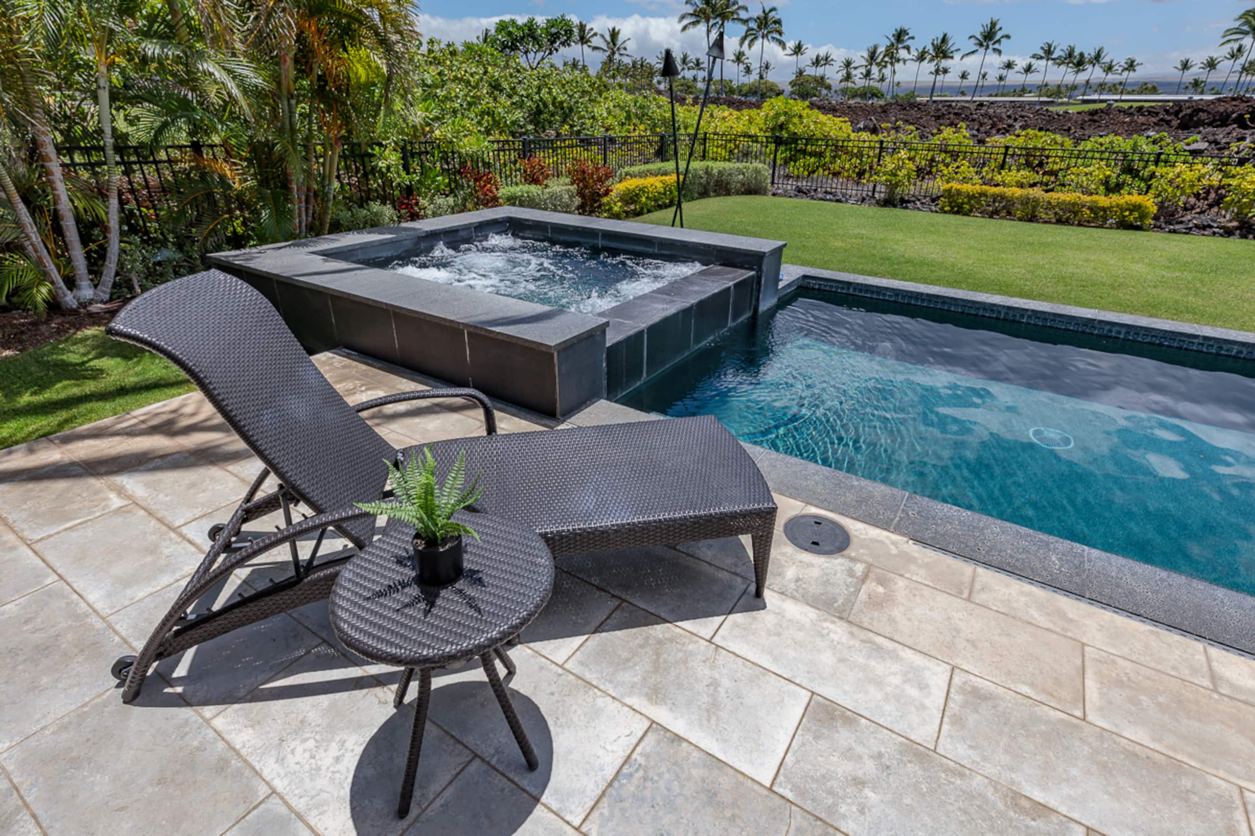 Home in Waimea · ★4.86 · 4 bedrooms · 5 beds · 4.5 baths - Image 35