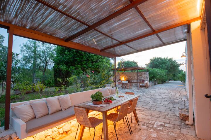 TD Trulli Chiara Tastefully Decorated with Pool gallery image 5