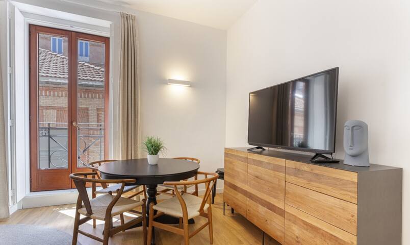 Bellas Artes V apartment in Madrid gallery image 2