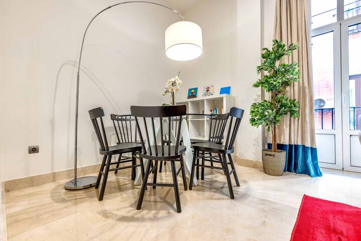 Echegaray Viii apartment in Madrid gallery image 2