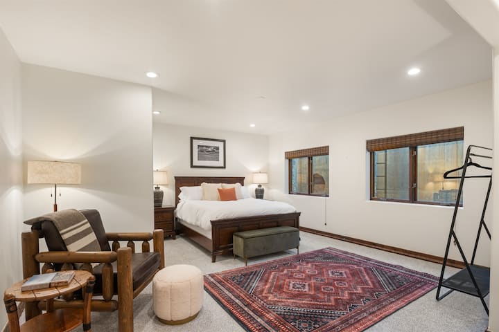 Chambre d'amis au sous-sol