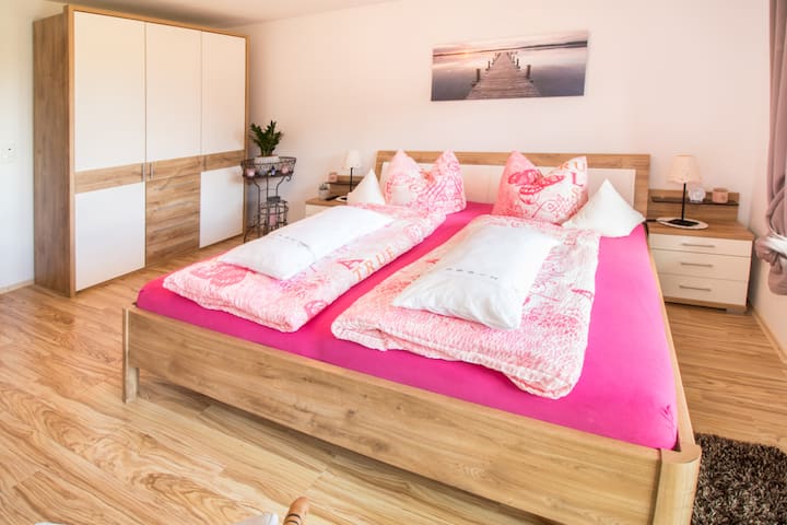 Vacation Apartment Birch 75m² With Two Bedrooms - Neubeuern