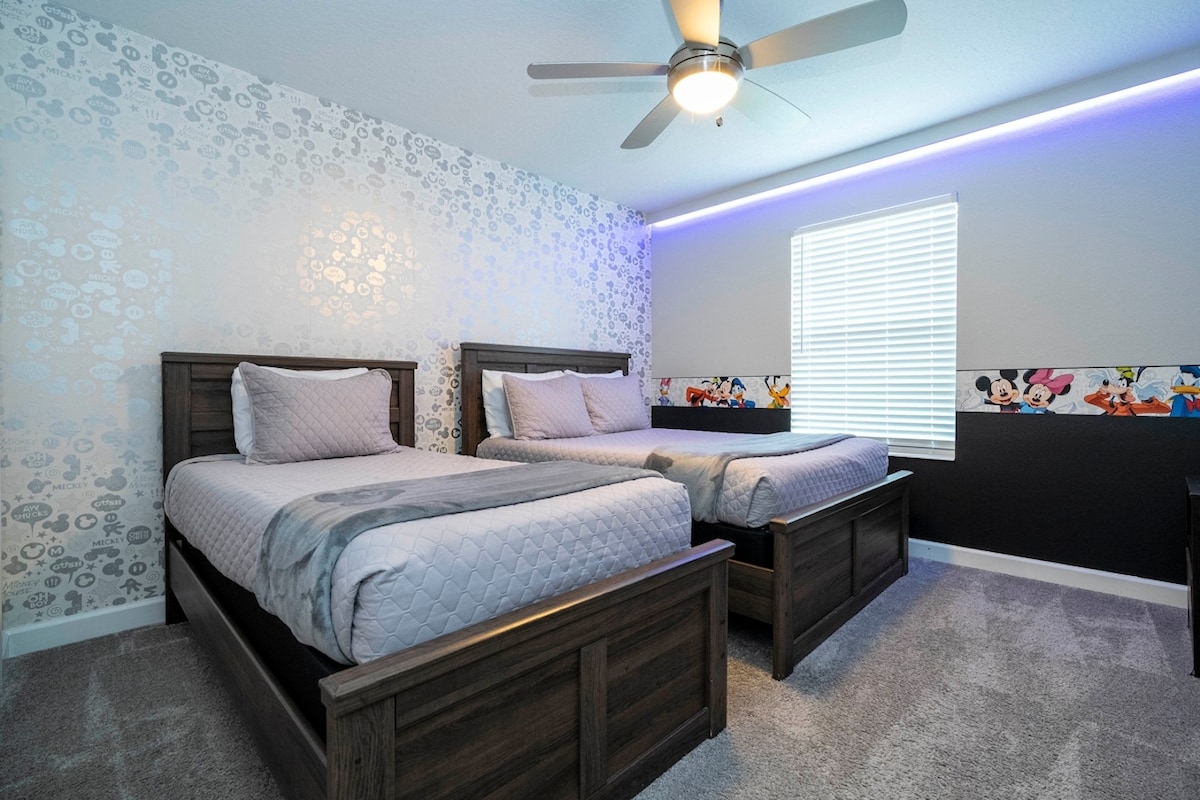 For all the family members a double size bed and a single bed