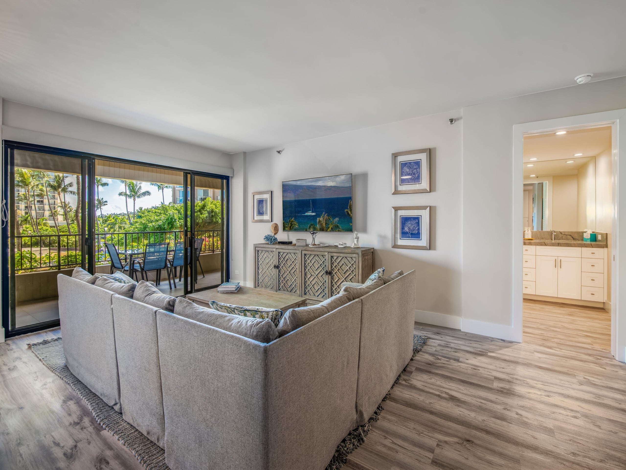 Condo in Lahaina · ★5.0 · 3 bedrooms · 4 beds · 2 baths - Image 3