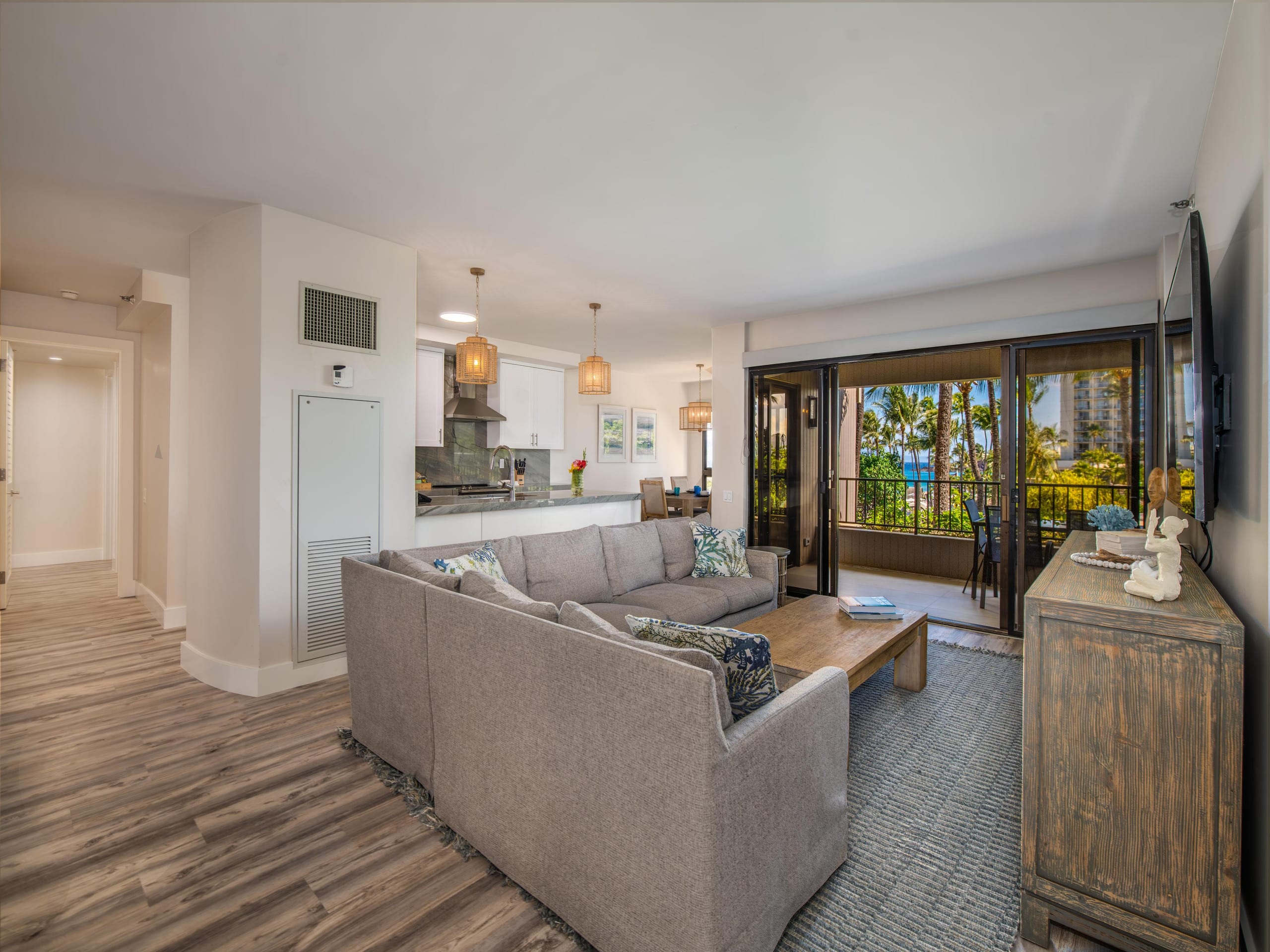 Condo in Lahaina · ★5.0 · 3 bedrooms · 4 beds · 2 baths - Image 7