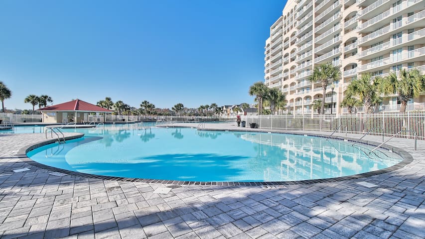 Barefoot Resort Rentals managed Airbnb listing 1