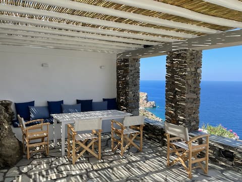 #HH10 Kastro view residence