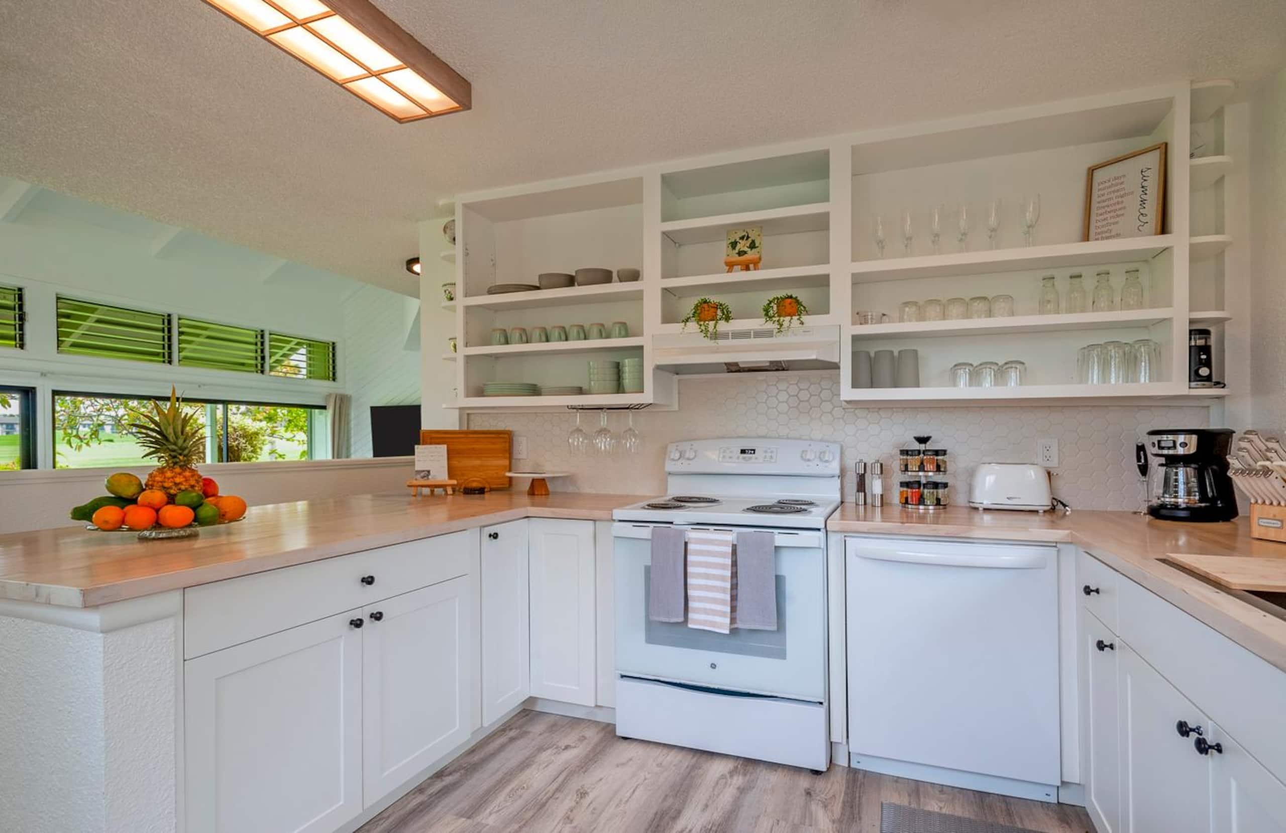 Condo in Princeville · ★4.91 · 1 bedroom · 2 beds · 1 bath - Image 8