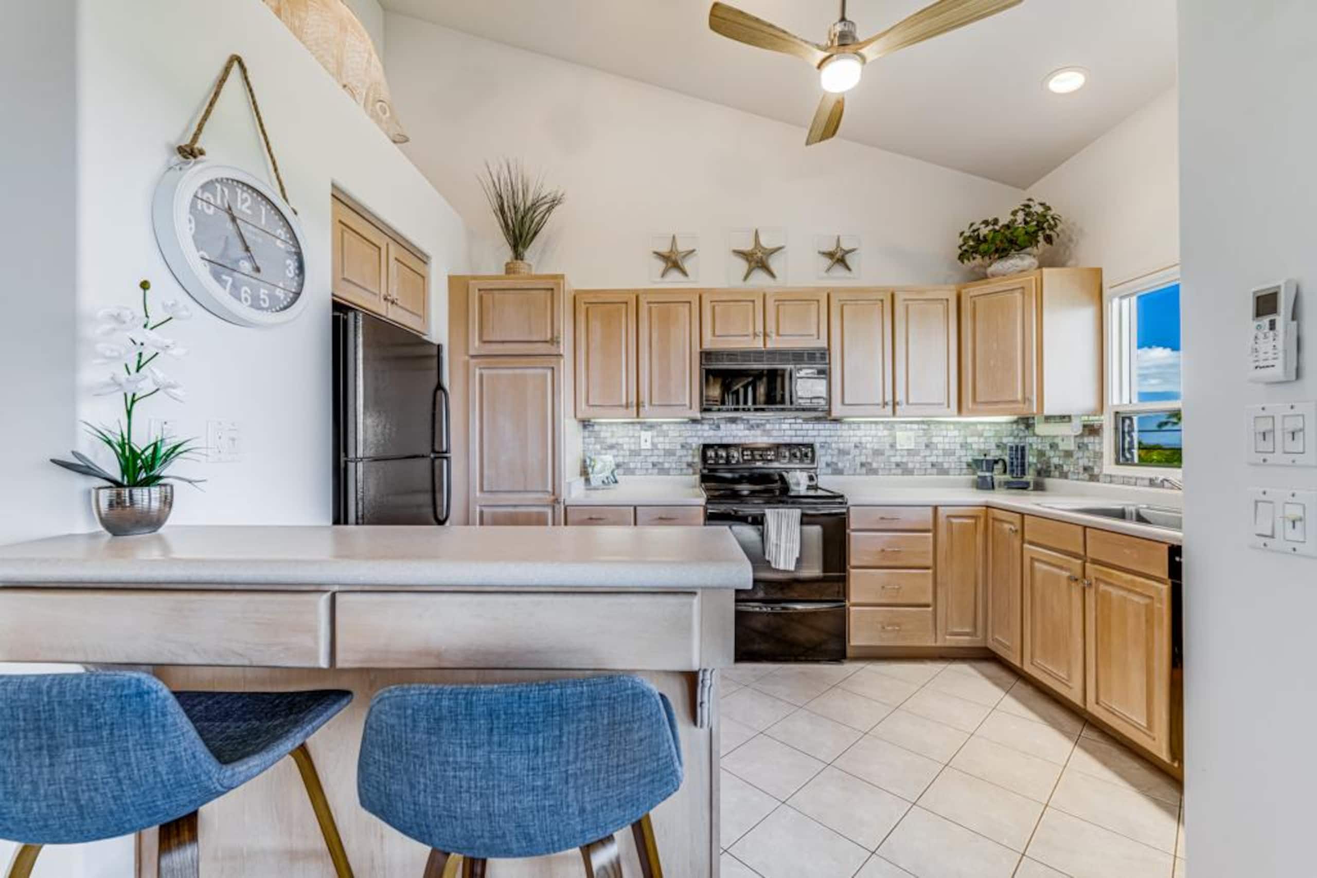 Condo in Kihei · ★4.82 · 2 bedrooms · 3 beds · 2 baths - Image 15