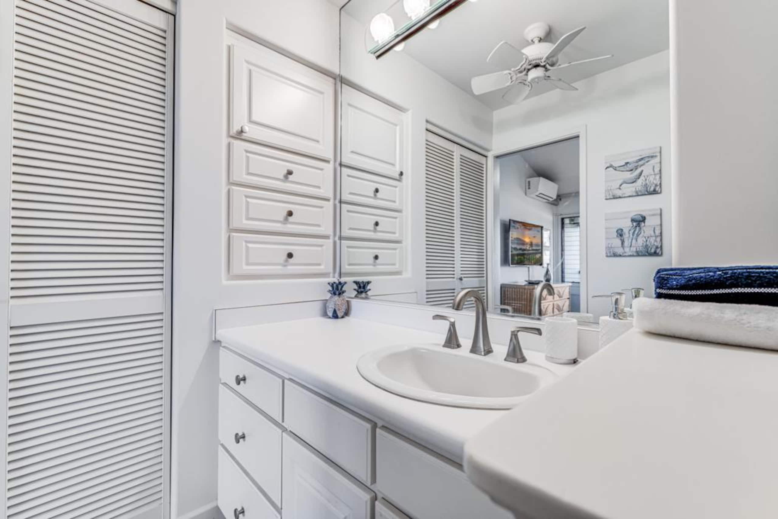 Condo in Kihei · ★4.82 · 2 bedrooms · 3 beds · 2 baths - Image 34