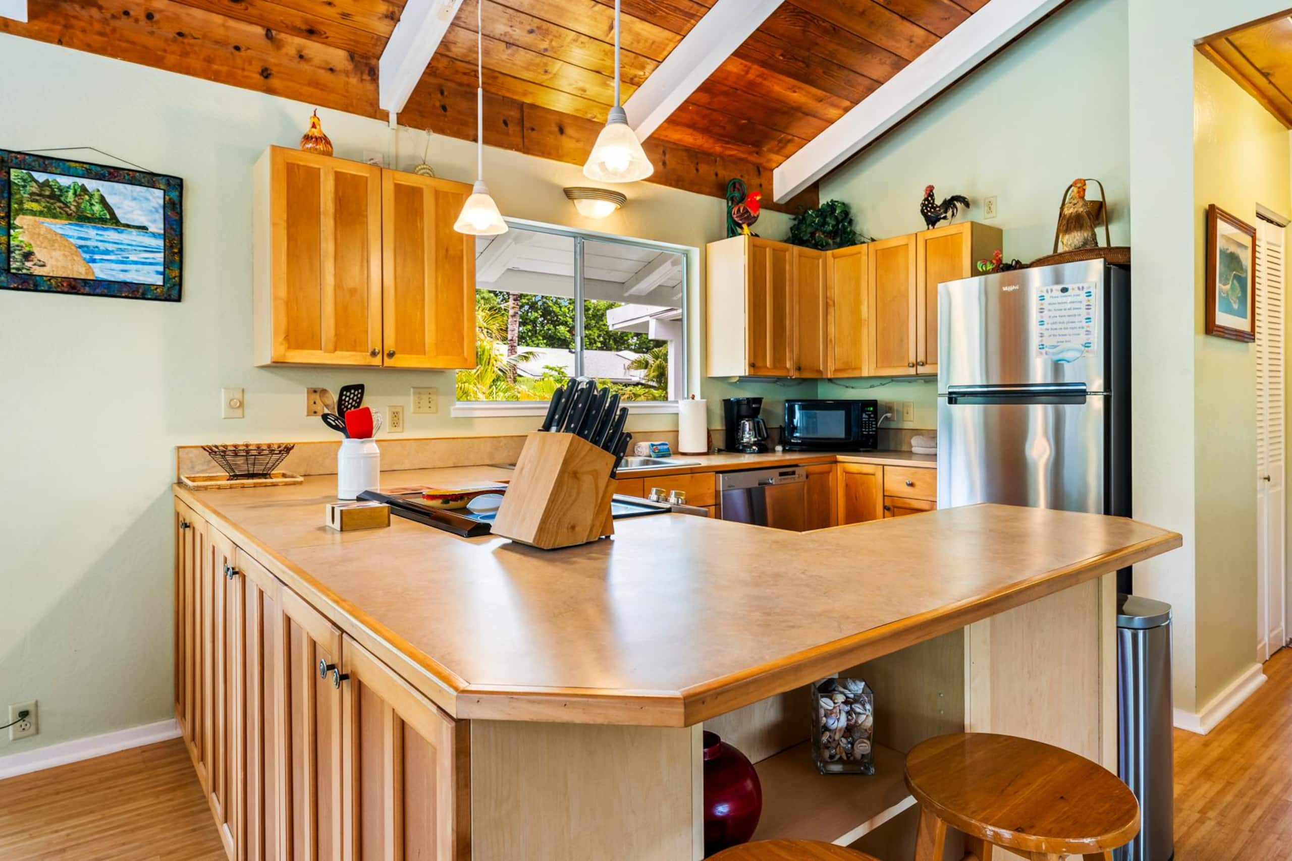 Home in Hanalei · ★4.84 · 2 bedrooms · 2 beds · 1.5 baths - Photo 6