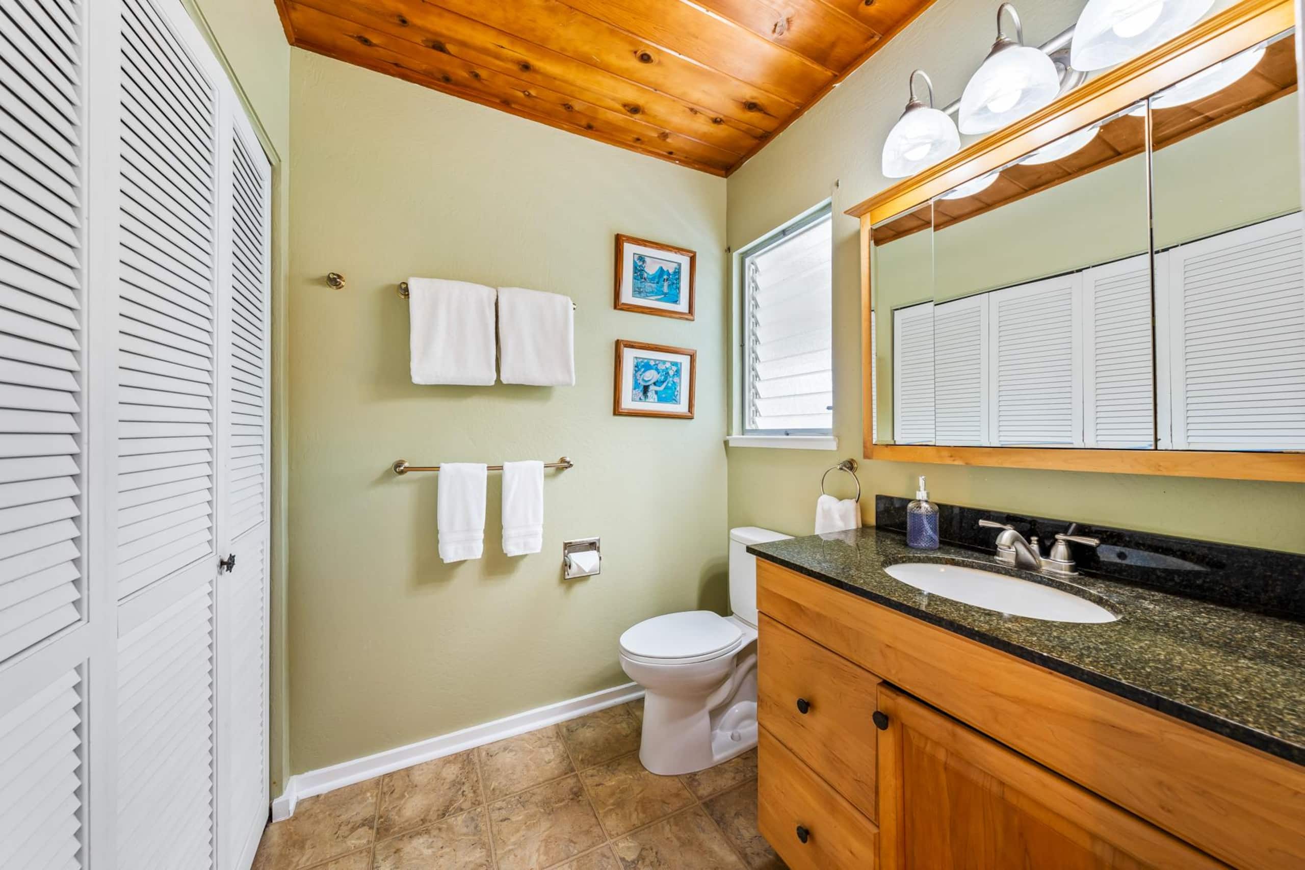 Home in Hanalei · ★4.84 · 2 bedrooms · 2 beds · 1.5 baths - Photo 13