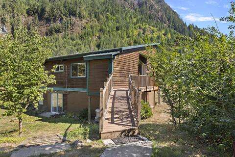 New Sauk River Retreat Concrete Wa