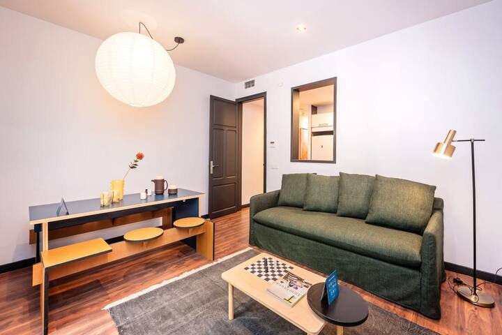 Sweett | Aragon Park Miro 401 gallery image 2